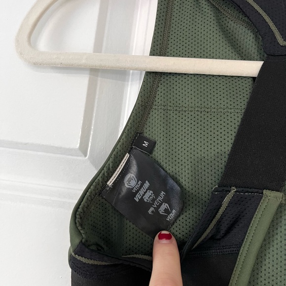 UFC style Venom cropped workout top/sports bra - Picture 3 of 3